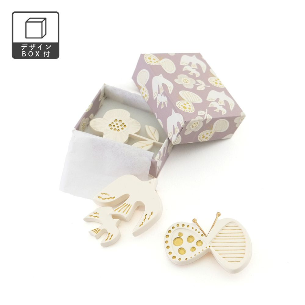 北欧の小さな物語を纏うブローチ（3種類）