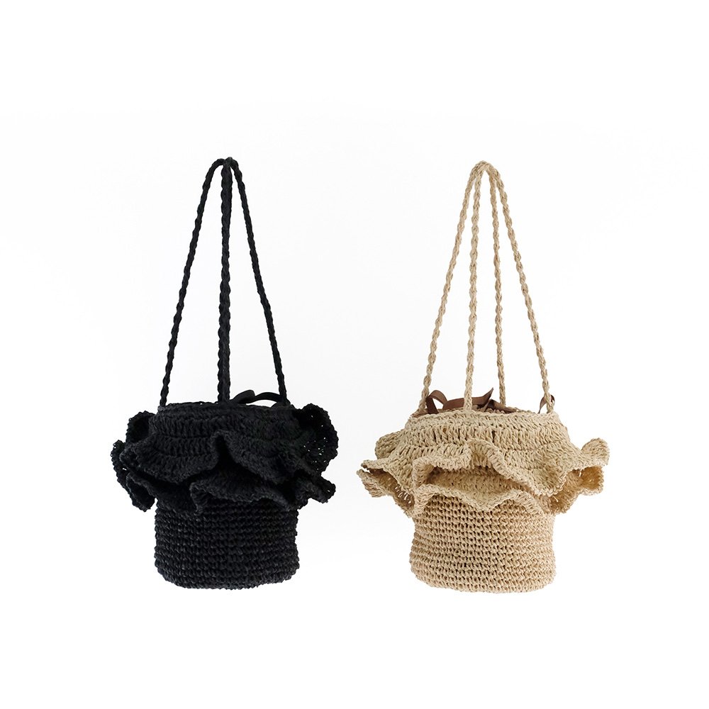 【先行予約】甘辛コーデを楽しめるフリルのショルダーバッグ（2色）