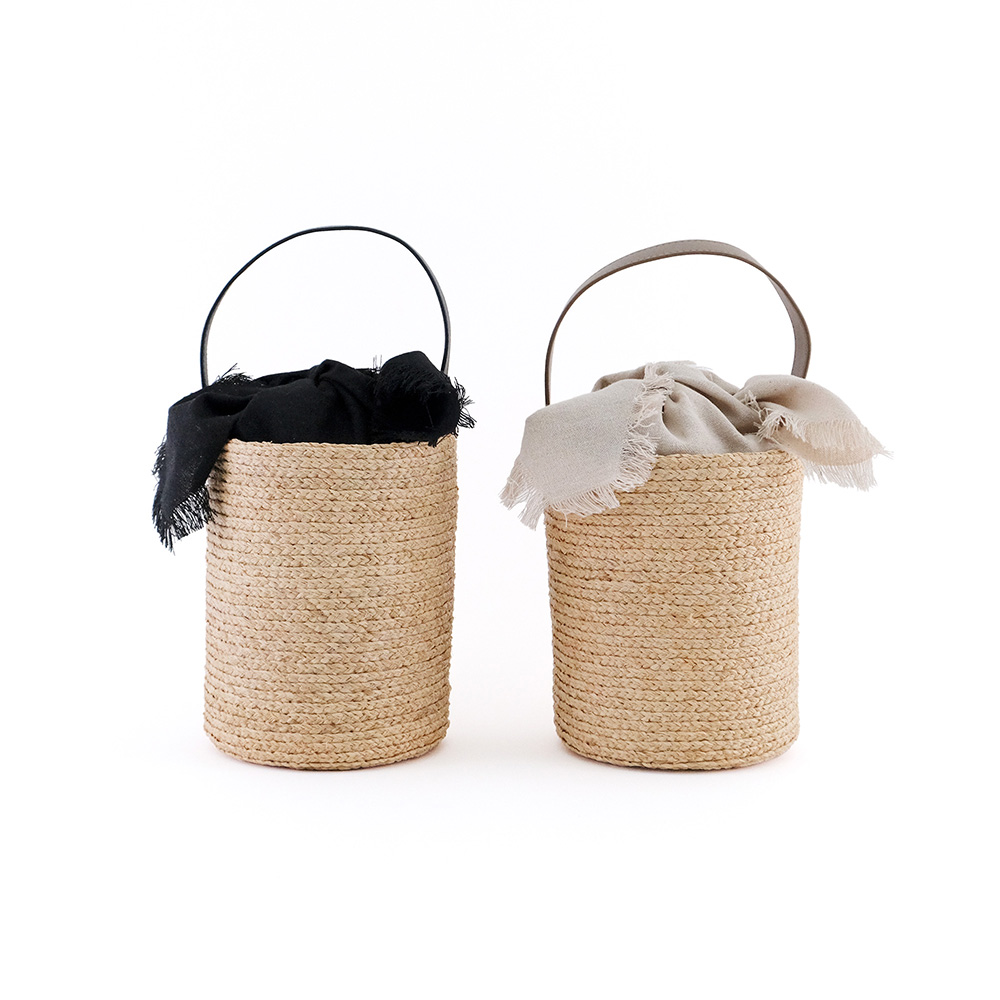 【先行予約】フリンジがアクセント ラフィアブレードのワンハンドルバッグ（2色）