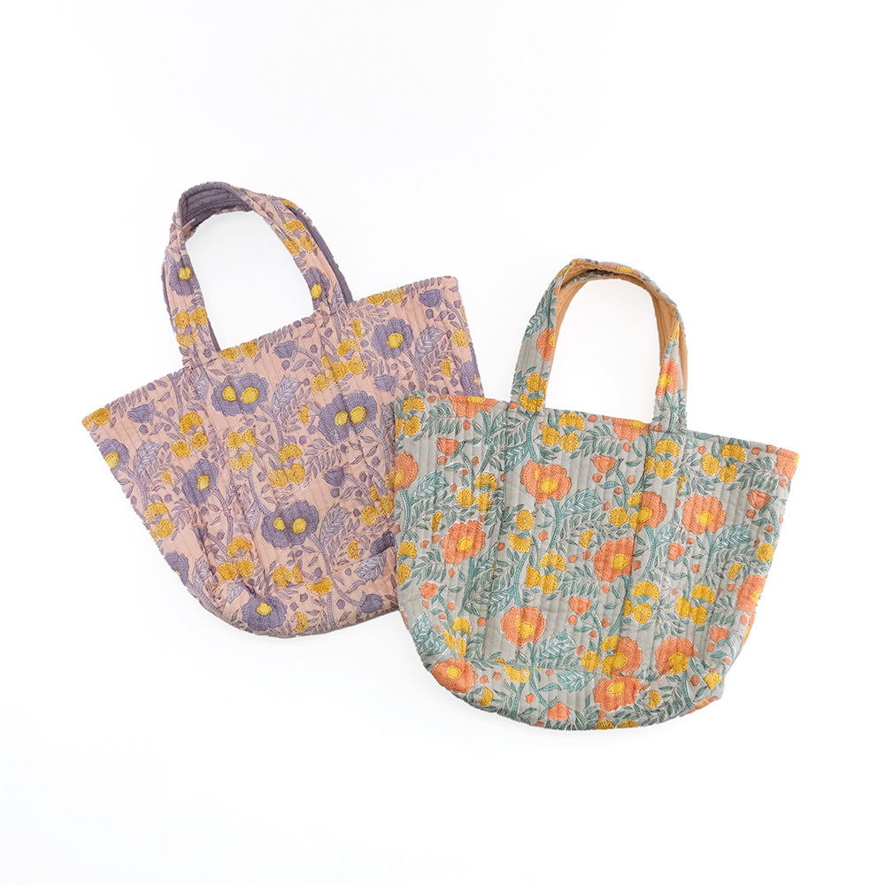 【先行予約】風合い豊かな ブロックプリントのキルティングトート ポピー（2色）