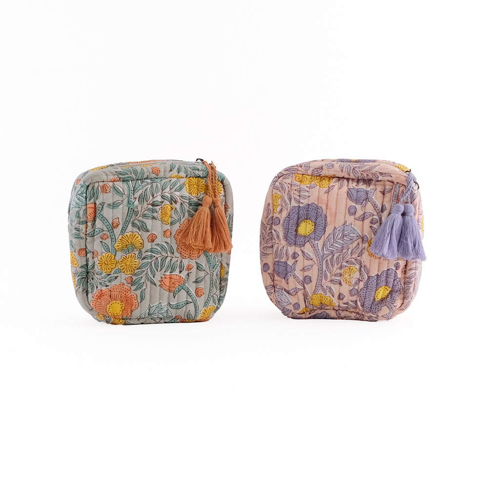 【先行予約】出し入れしやすい ブロックプリントのキルティングポーチ ポピー（2色）