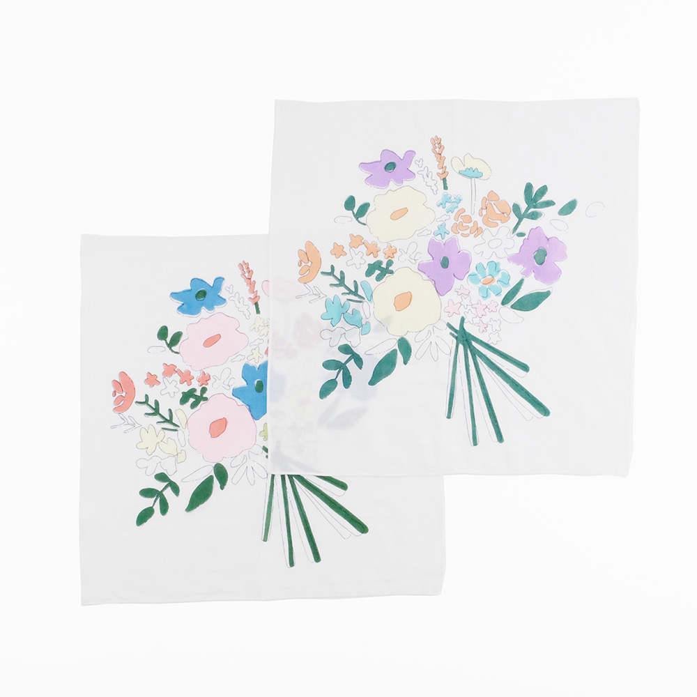【先行予約】タペストリーでも楽しめる フラワーブーケ柄ハンカチ（2色）