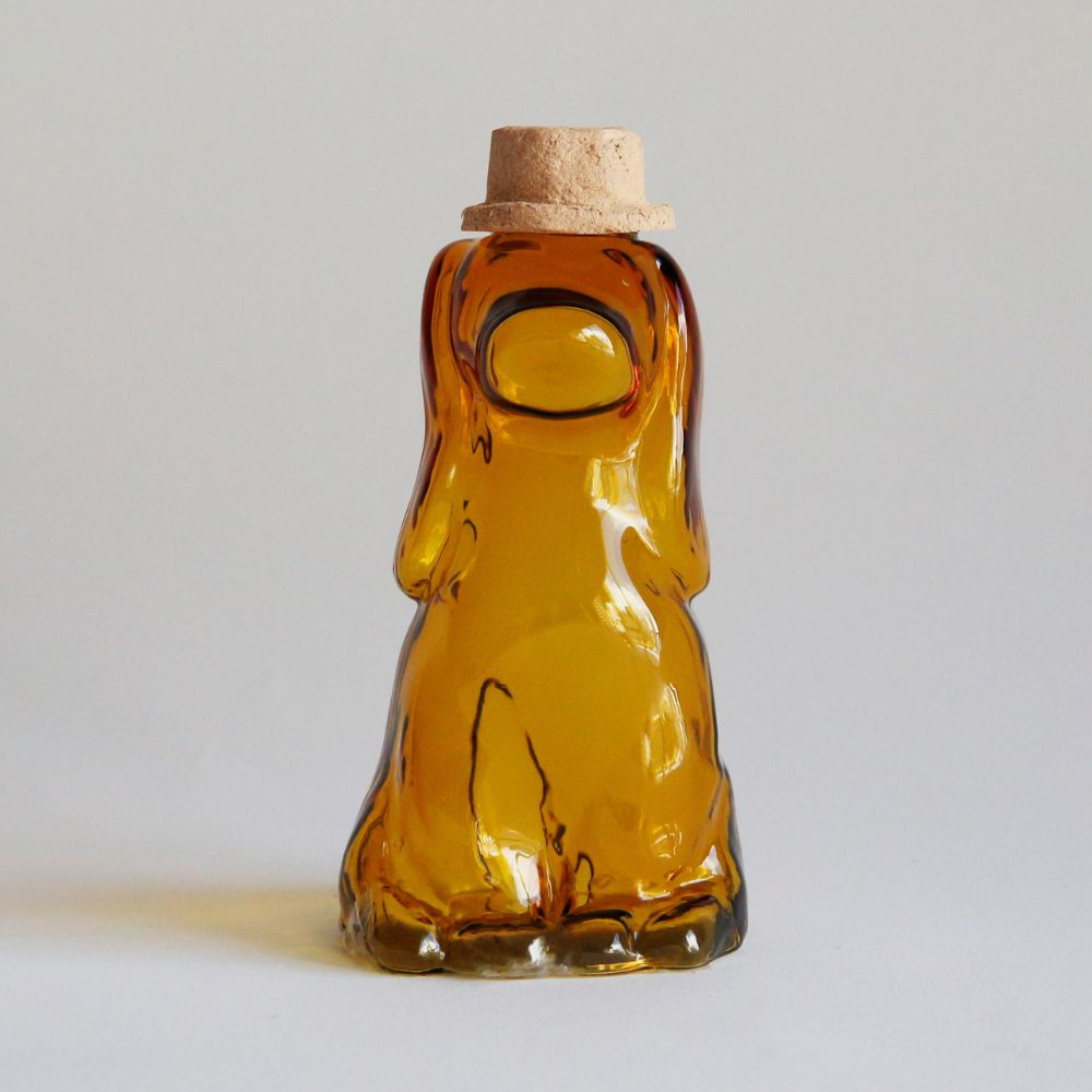 【特別先行予約※受注期間：2026年4月上旬まで】 〇みんなでカタチにする she say 特別プロジェクト 販売予定アイテム〇 オブジェとして飾っても可愛いガラスフラワーベースドッグ