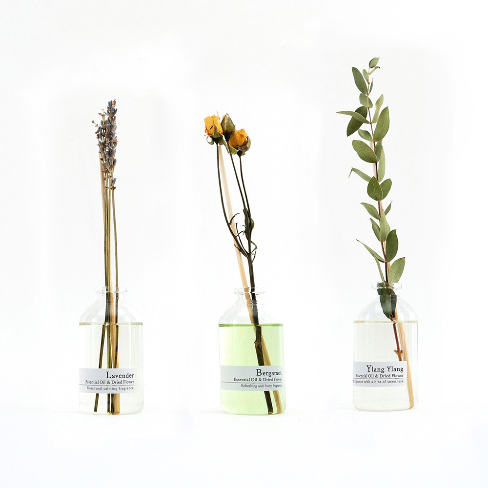 エッセンシャルオイルのディフューザー&ドライフラワーのセット （3種類）